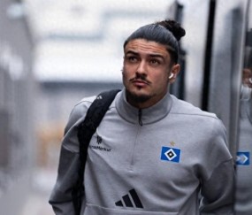 PG麻将胡了-冠军稳了？德甲王牌中卫加盟北京国安，曾是C罗师弟，球迷狂喜！|塞尔吉奥·拉莫斯|克里斯蒂亚诺·罗纳尔多|德乙|锋线|吉列尔梅-拉莫斯_新浪体育_新浪新闻